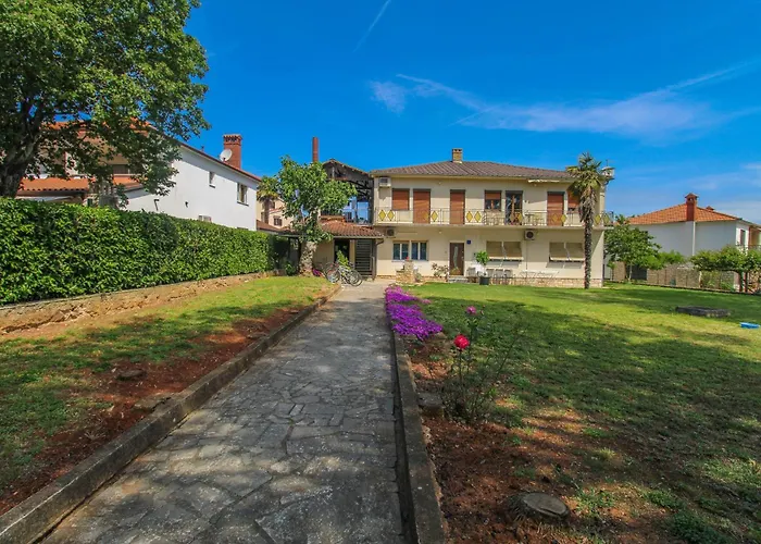 Sator 아파트 로비니